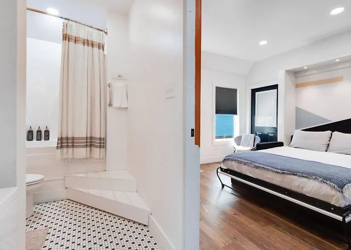Hébergement de vacances Cozy Modern Studio-free Parking & Washer Dryer