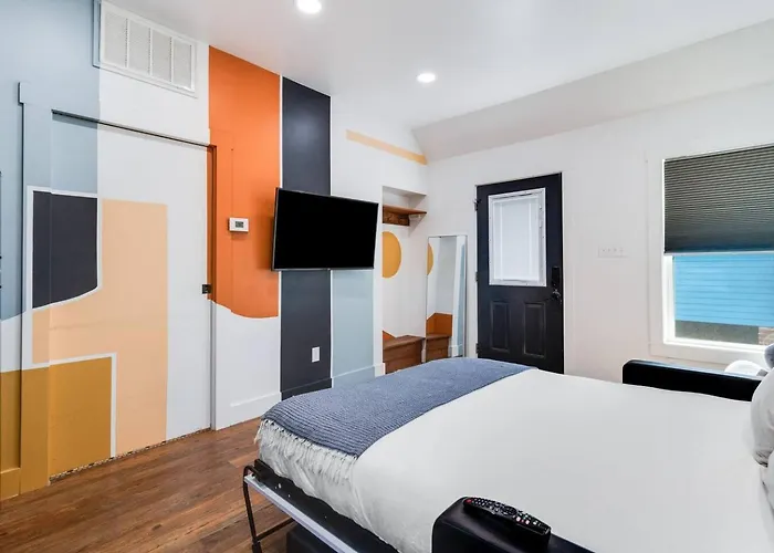 Cozy Modern Studio-free Parking & Washer Dryer Hébergement de vacances Lafayette